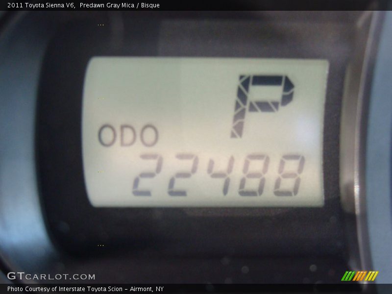 Predawn Gray Mica / Bisque 2011 Toyota Sienna V6