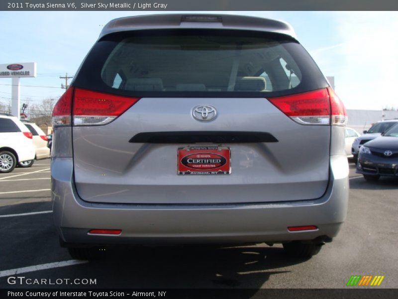 Silver Sky Metallic / Light Gray 2011 Toyota Sienna V6