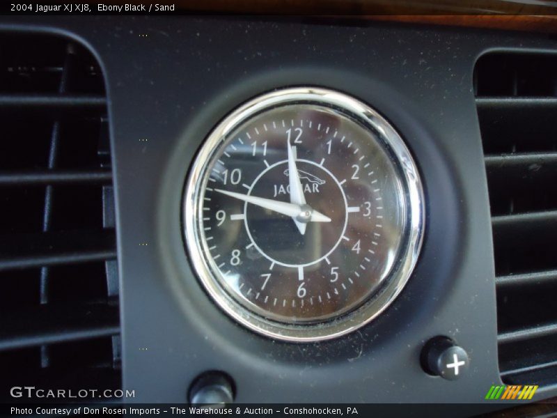 Ebony Black / Sand 2004 Jaguar XJ XJ8