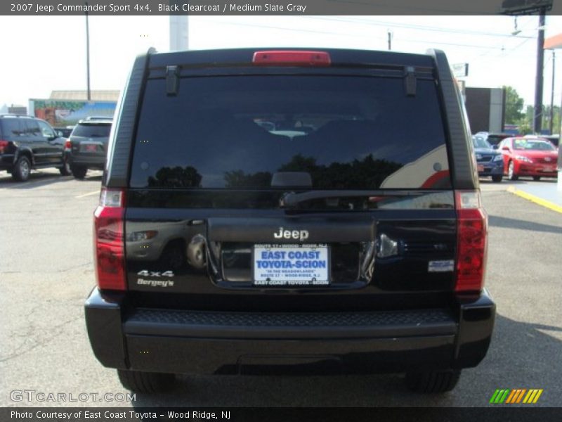 Black Clearcoat / Medium Slate Gray 2007 Jeep Commander Sport 4x4