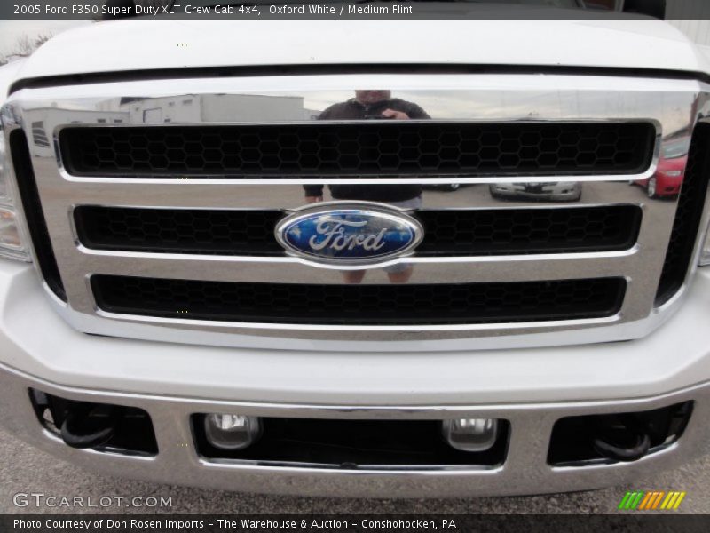Oxford White / Medium Flint 2005 Ford F350 Super Duty XLT Crew Cab 4x4
