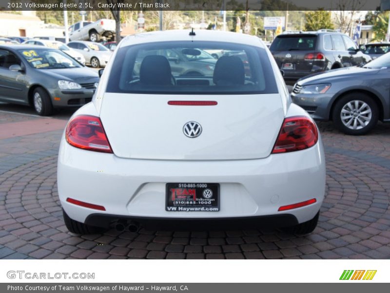 Candy White / Titan Black 2012 Volkswagen Beetle 2.5L