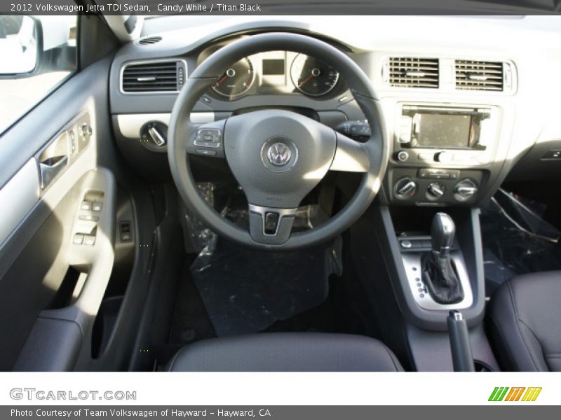 Candy White / Titan Black 2012 Volkswagen Jetta TDI Sedan