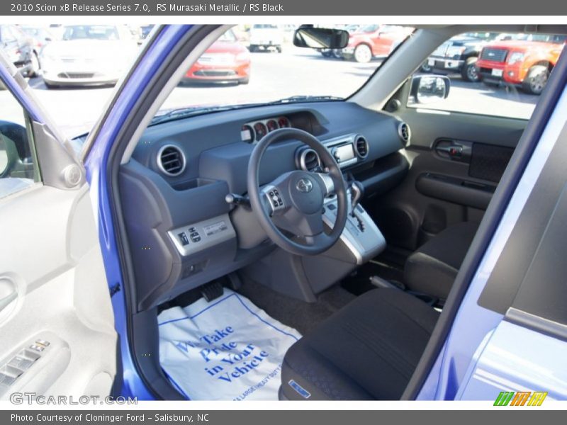  2010 xB Release Series 7.0 RS Black Interior