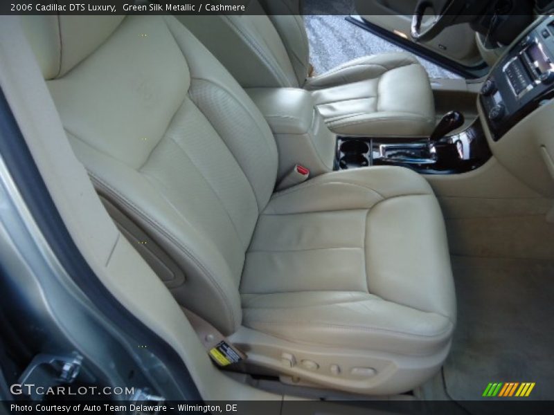 Green Silk Metallic / Cashmere 2006 Cadillac DTS Luxury