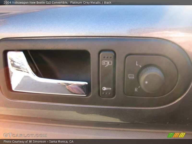 Platinum Grey Metallic / Black 2004 Volkswagen New Beetle GLS Convertible