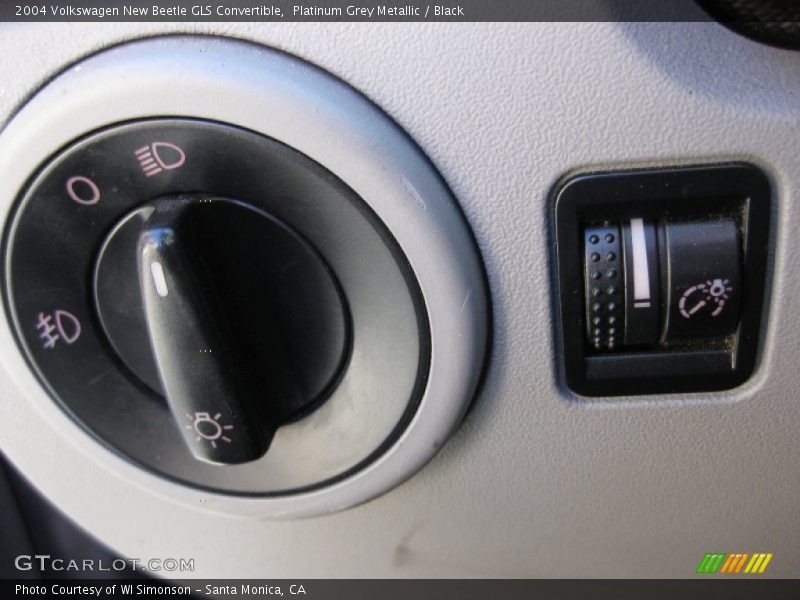 Platinum Grey Metallic / Black 2004 Volkswagen New Beetle GLS Convertible