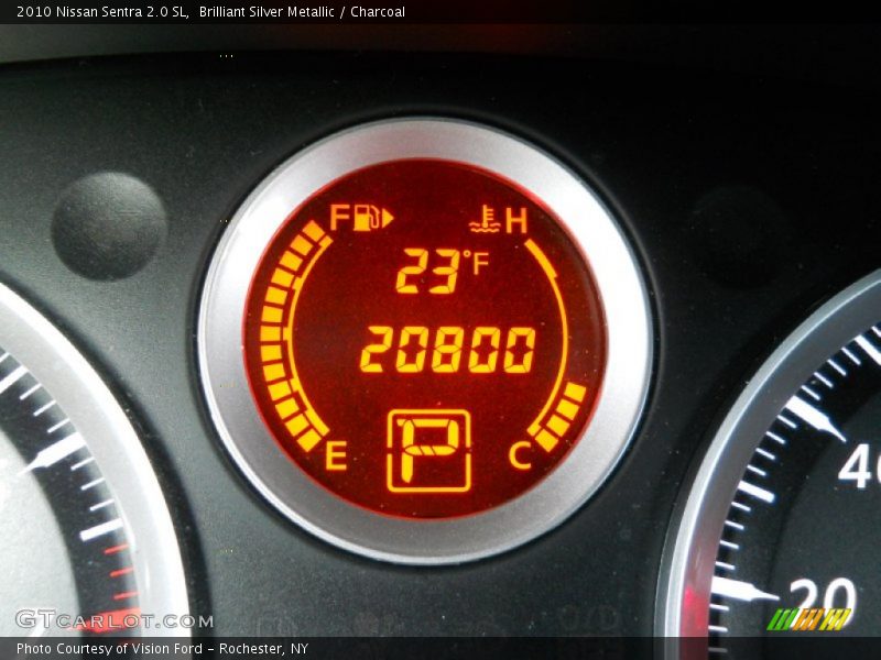 Brilliant Silver Metallic / Charcoal 2010 Nissan Sentra 2.0 SL