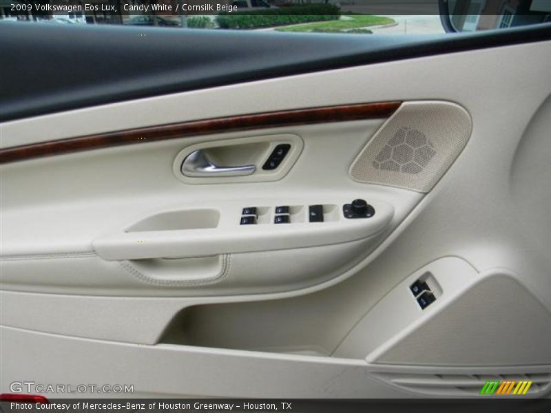 Candy White / Cornsilk Beige 2009 Volkswagen Eos Lux