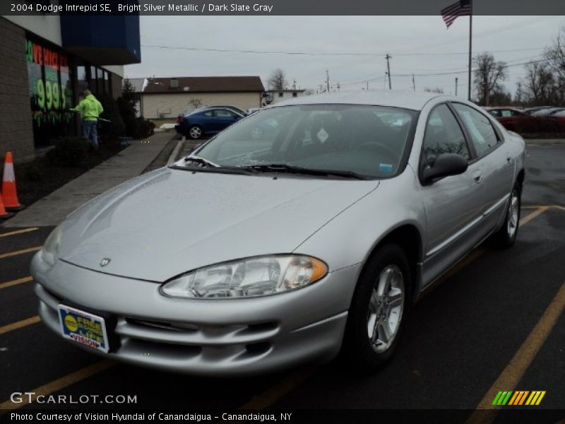 Bright Silver Metallic / Dark Slate Gray 2004 Dodge Intrepid SE