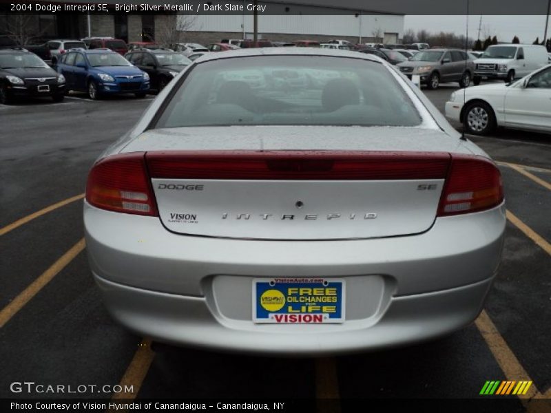 Bright Silver Metallic / Dark Slate Gray 2004 Dodge Intrepid SE