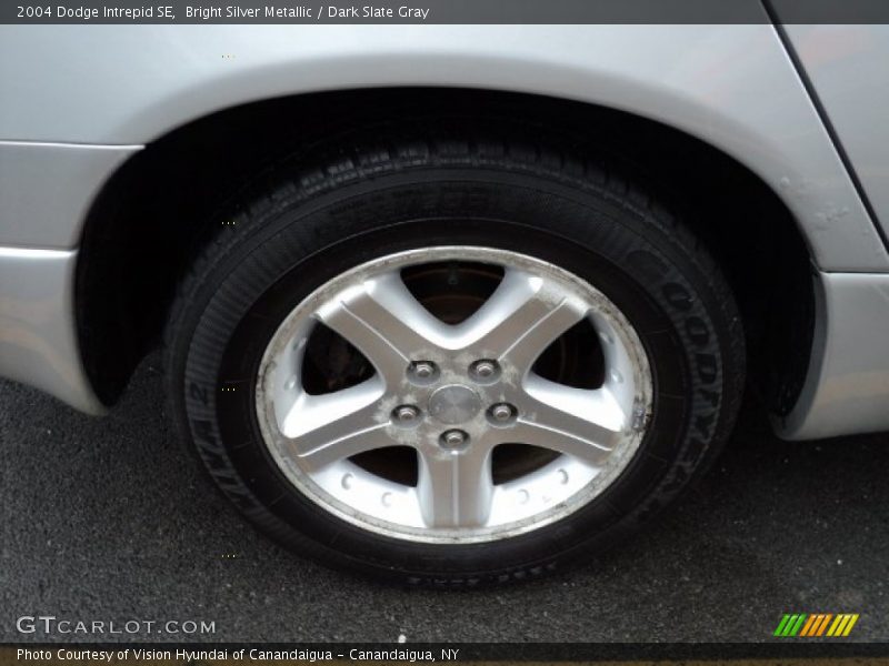 Bright Silver Metallic / Dark Slate Gray 2004 Dodge Intrepid SE