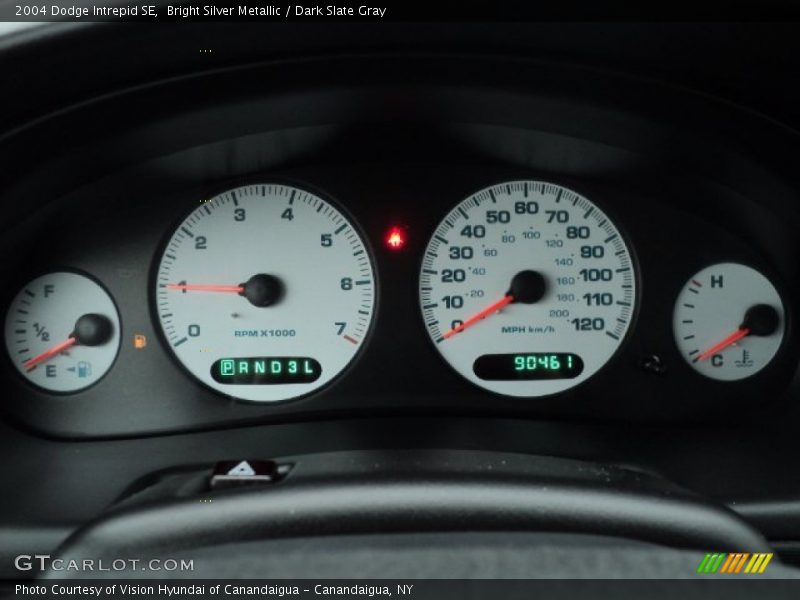 Bright Silver Metallic / Dark Slate Gray 2004 Dodge Intrepid SE