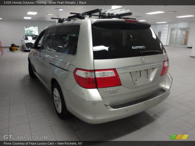 Silver Pearl Metallic / Black 2006 Honda Odyssey Touring