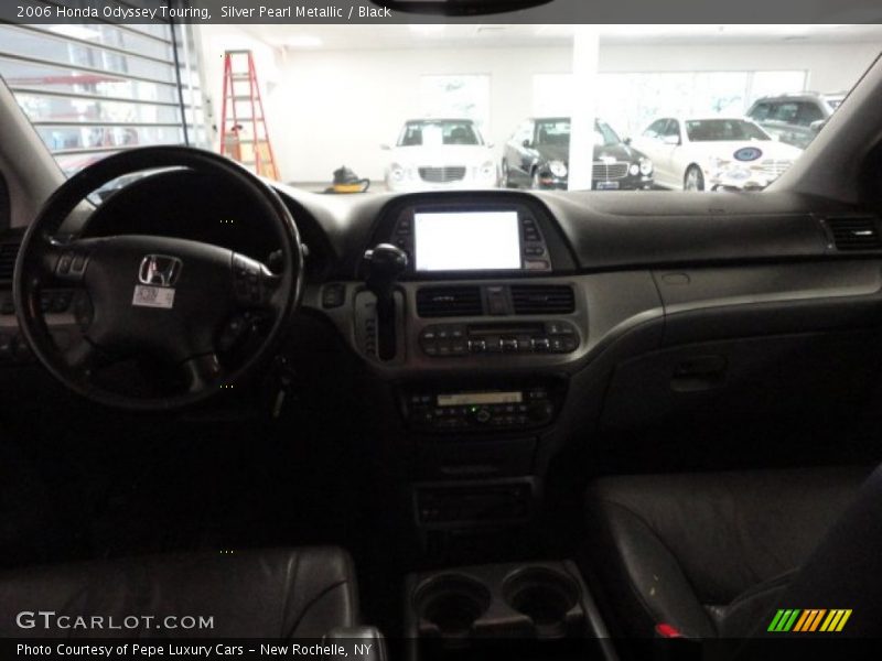 Silver Pearl Metallic / Black 2006 Honda Odyssey Touring