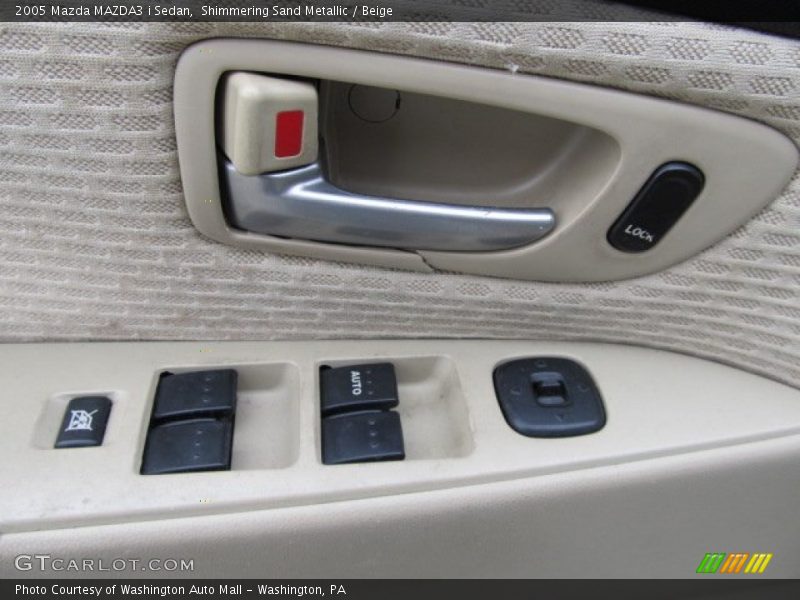 Shimmering Sand Metallic / Beige 2005 Mazda MAZDA3 i Sedan