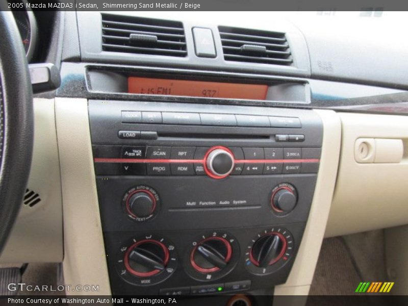 Shimmering Sand Metallic / Beige 2005 Mazda MAZDA3 i Sedan