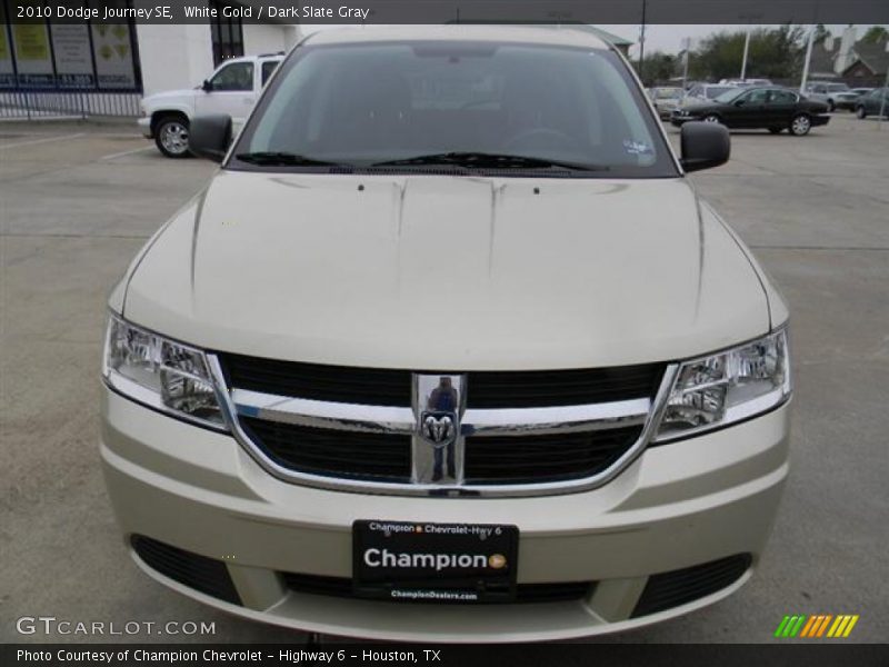 White Gold / Dark Slate Gray 2010 Dodge Journey SE