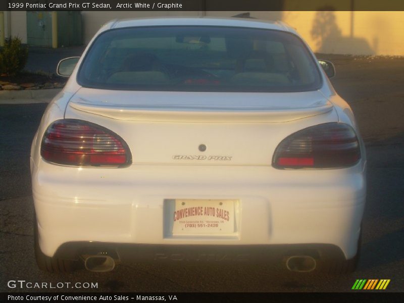 Arctic White / Graphite 1999 Pontiac Grand Prix GT Sedan