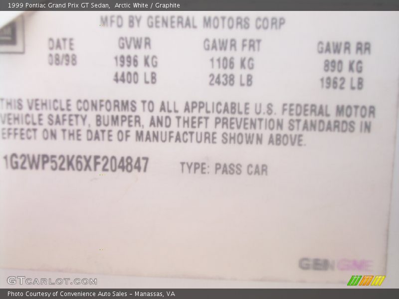Arctic White / Graphite 1999 Pontiac Grand Prix GT Sedan