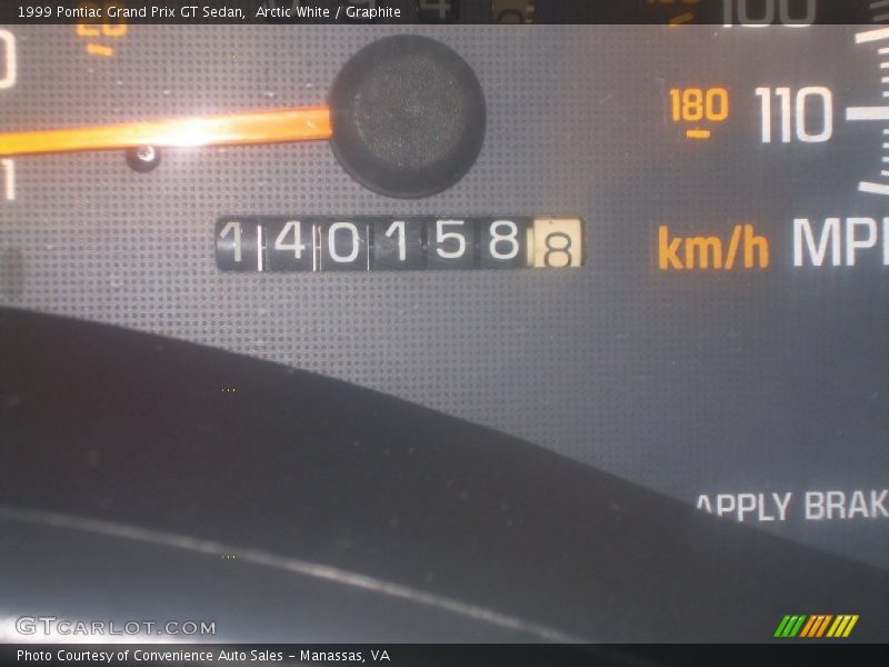Arctic White / Graphite 1999 Pontiac Grand Prix GT Sedan