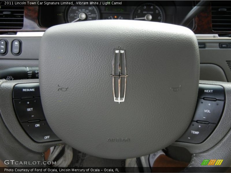 Vibrant White / Light Camel 2011 Lincoln Town Car Signature Limited