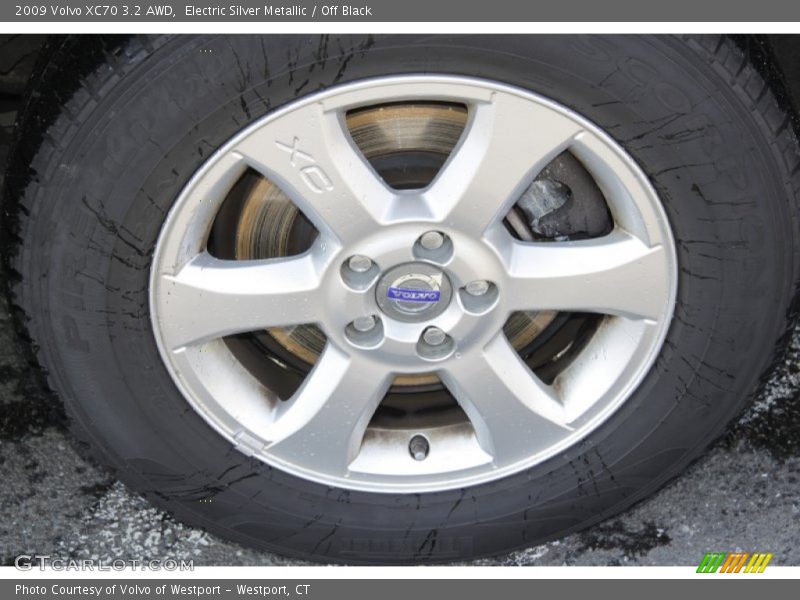 Electric Silver Metallic / Off Black 2009 Volvo XC70 3.2 AWD