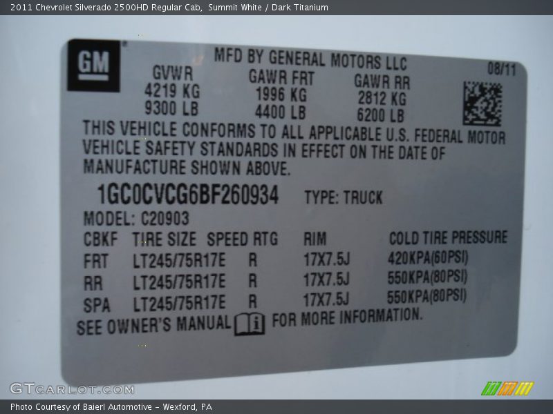 Summit White / Dark Titanium 2011 Chevrolet Silverado 2500HD Regular Cab