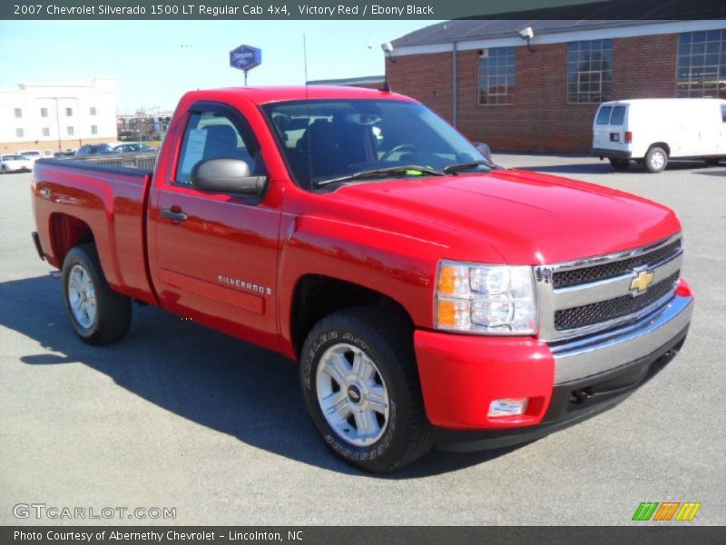 Victory Red / Ebony Black 2007 Chevrolet Silverado 1500 LT Regular Cab 4x4