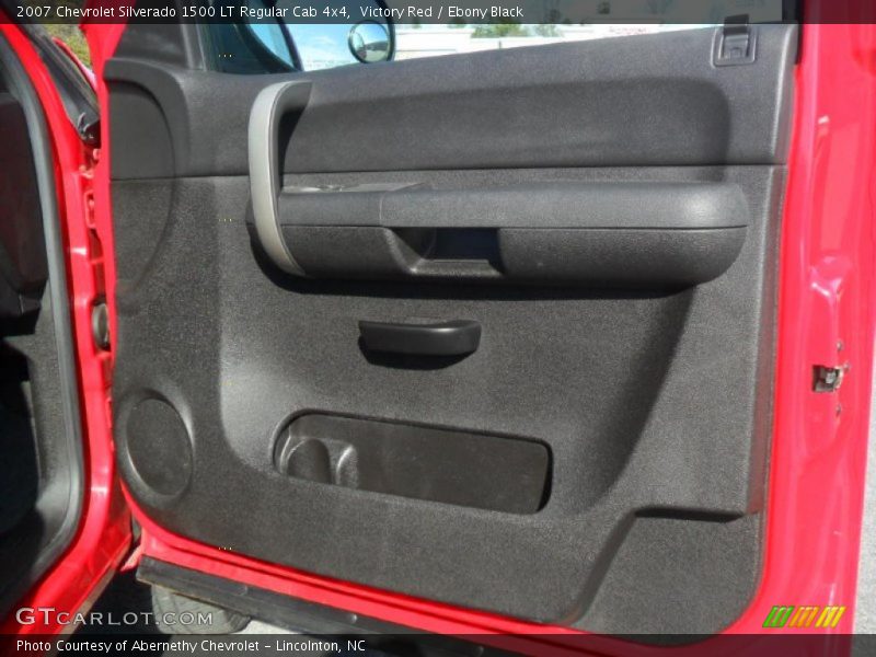 Victory Red / Ebony Black 2007 Chevrolet Silverado 1500 LT Regular Cab 4x4