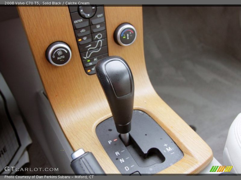 Solid Black / Calcite Cream 2008 Volvo C70 T5