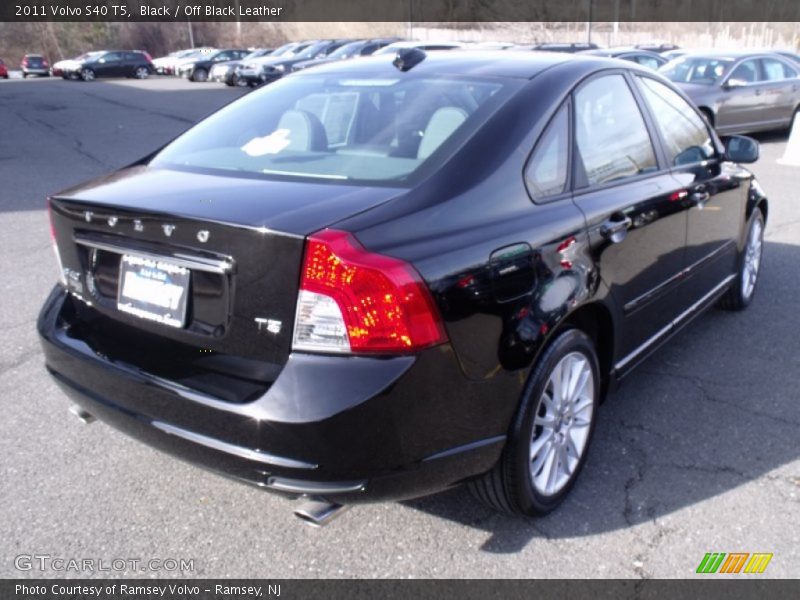 Black / Off Black Leather 2011 Volvo S40 T5