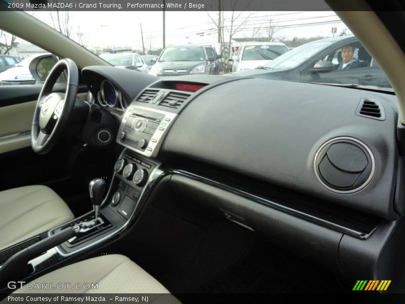 Dashboard of 2009 MAZDA6 i Grand Touring