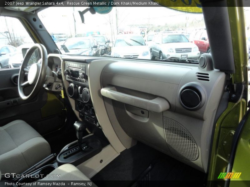 Rescue Green Metallic / Dark Khaki/Medium Khaki 2007 Jeep Wrangler Sahara 4x4