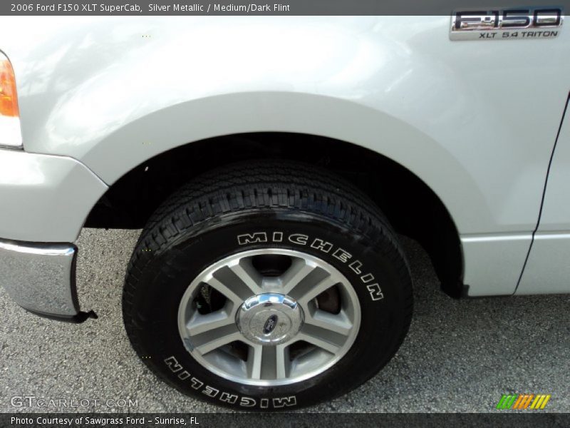 Silver Metallic / Medium/Dark Flint 2006 Ford F150 XLT SuperCab