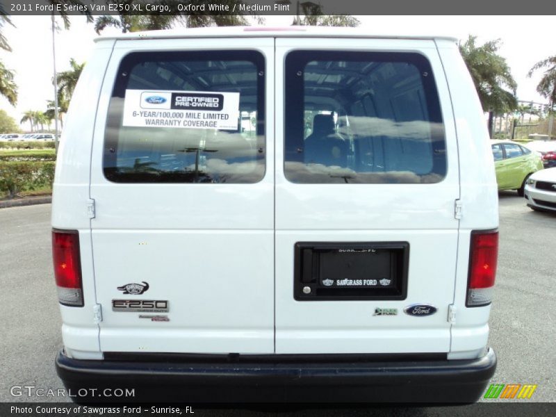 Oxford White / Medium Flint 2011 Ford E Series Van E250 XL Cargo