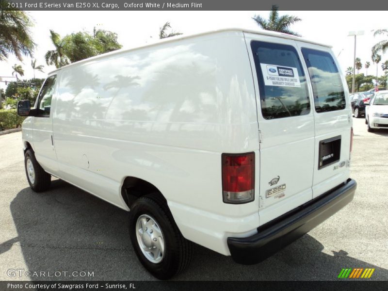 Oxford White / Medium Flint 2011 Ford E Series Van E250 XL Cargo