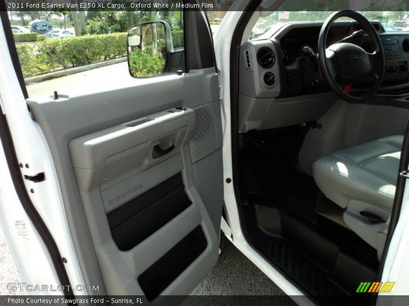 Oxford White / Medium Flint 2011 Ford E Series Van E250 XL Cargo