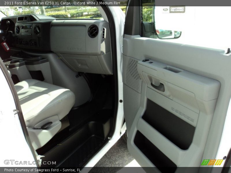 Oxford White / Medium Flint 2011 Ford E Series Van E250 XL Cargo