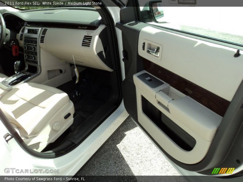White Suede / Medium Light Stone 2011 Ford Flex SEL