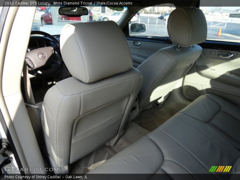 White Diamond Tricoat / Shale/Cocoa Accents 2011 Cadillac DTS Luxury
