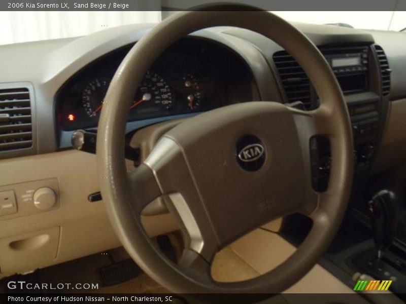 Sand Beige / Beige 2006 Kia Sorento LX