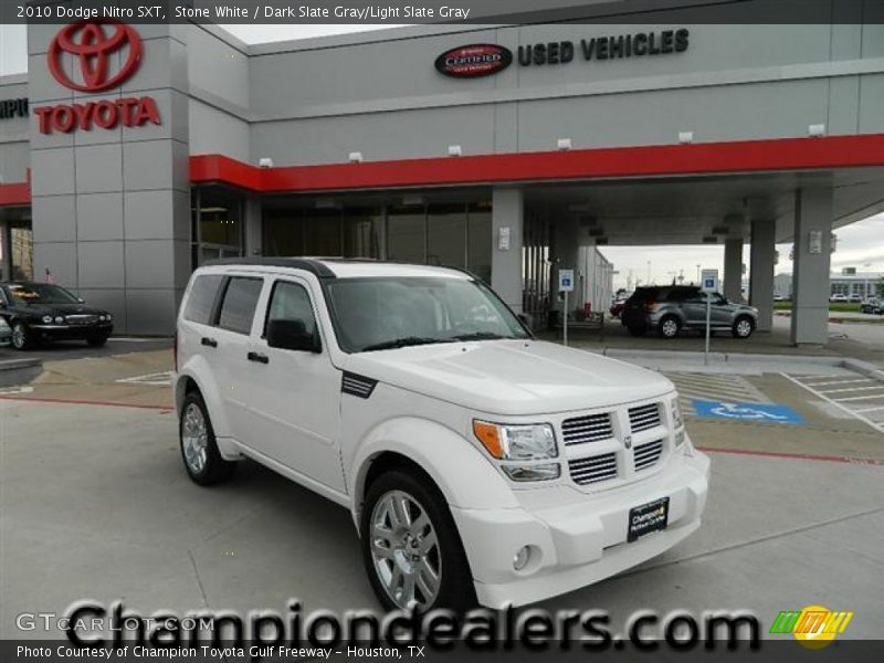 Stone White / Dark Slate Gray/Light Slate Gray 2010 Dodge Nitro SXT