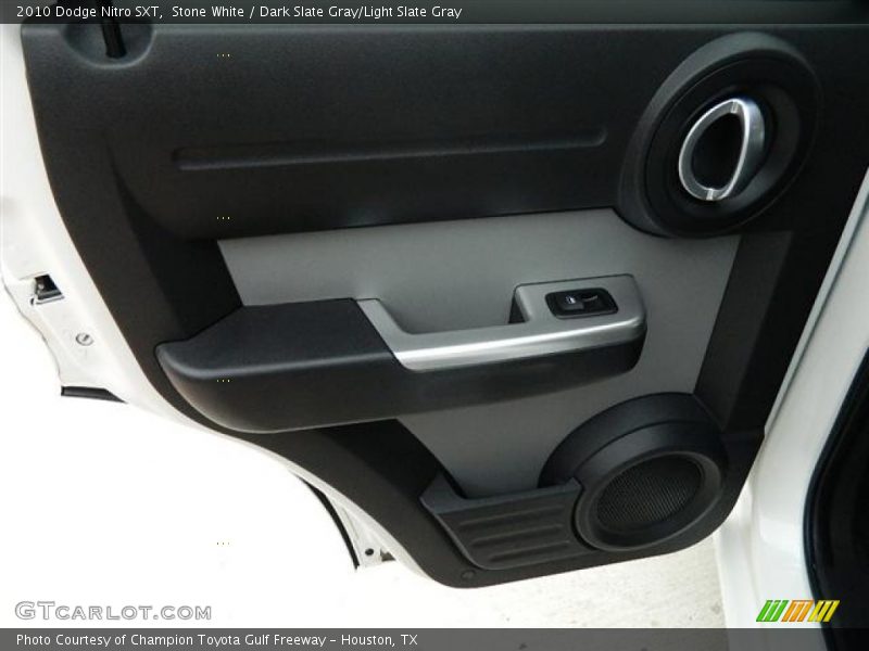 Stone White / Dark Slate Gray/Light Slate Gray 2010 Dodge Nitro SXT