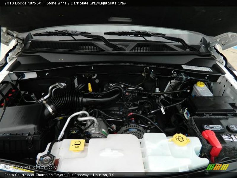 Stone White / Dark Slate Gray/Light Slate Gray 2010 Dodge Nitro SXT