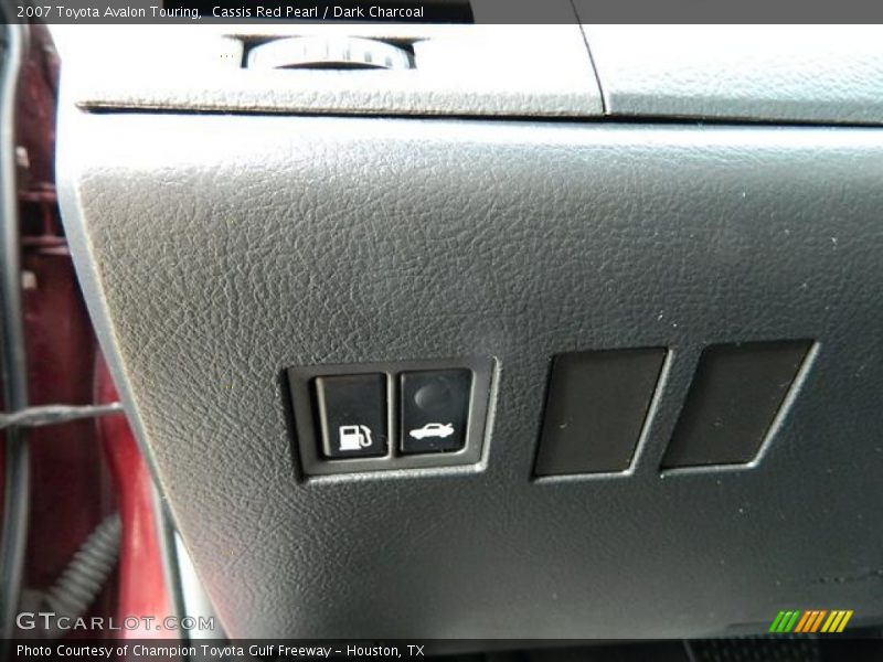 Cassis Red Pearl / Dark Charcoal 2007 Toyota Avalon Touring