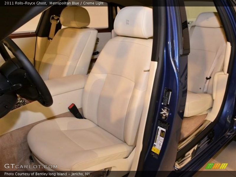Metropolitan Blue / Creme Light 2011 Rolls-Royce Ghost