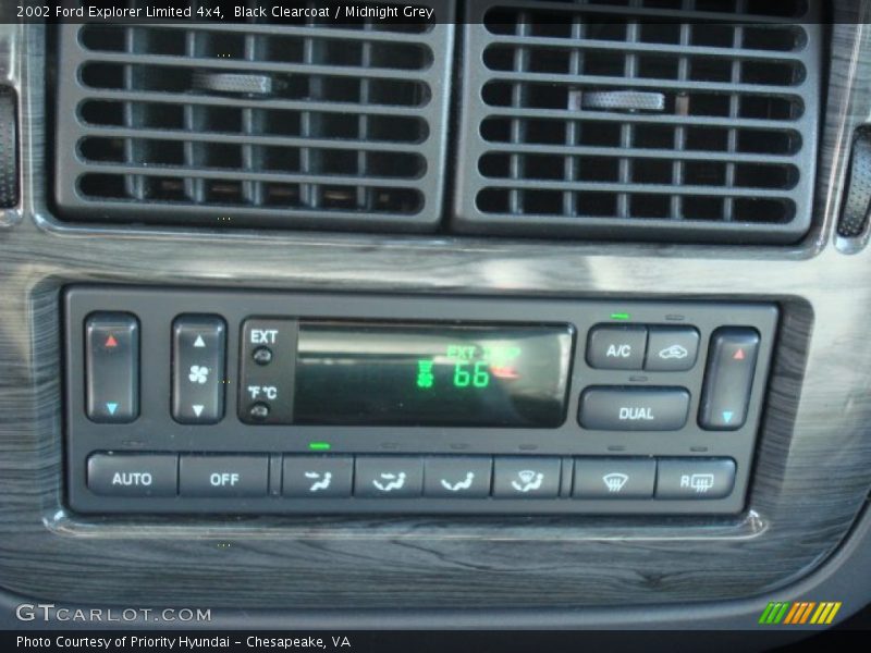 Black Clearcoat / Midnight Grey 2002 Ford Explorer Limited 4x4