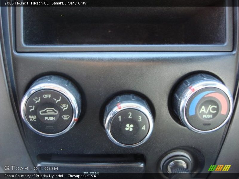 Sahara Silver / Gray 2005 Hyundai Tucson GL