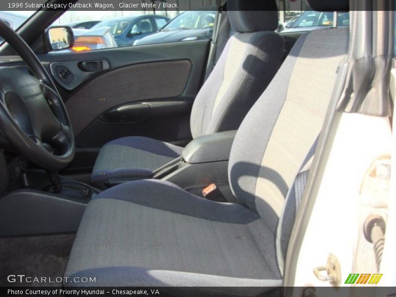 Glacier White / Black 1996 Subaru Legacy Outback Wagon
